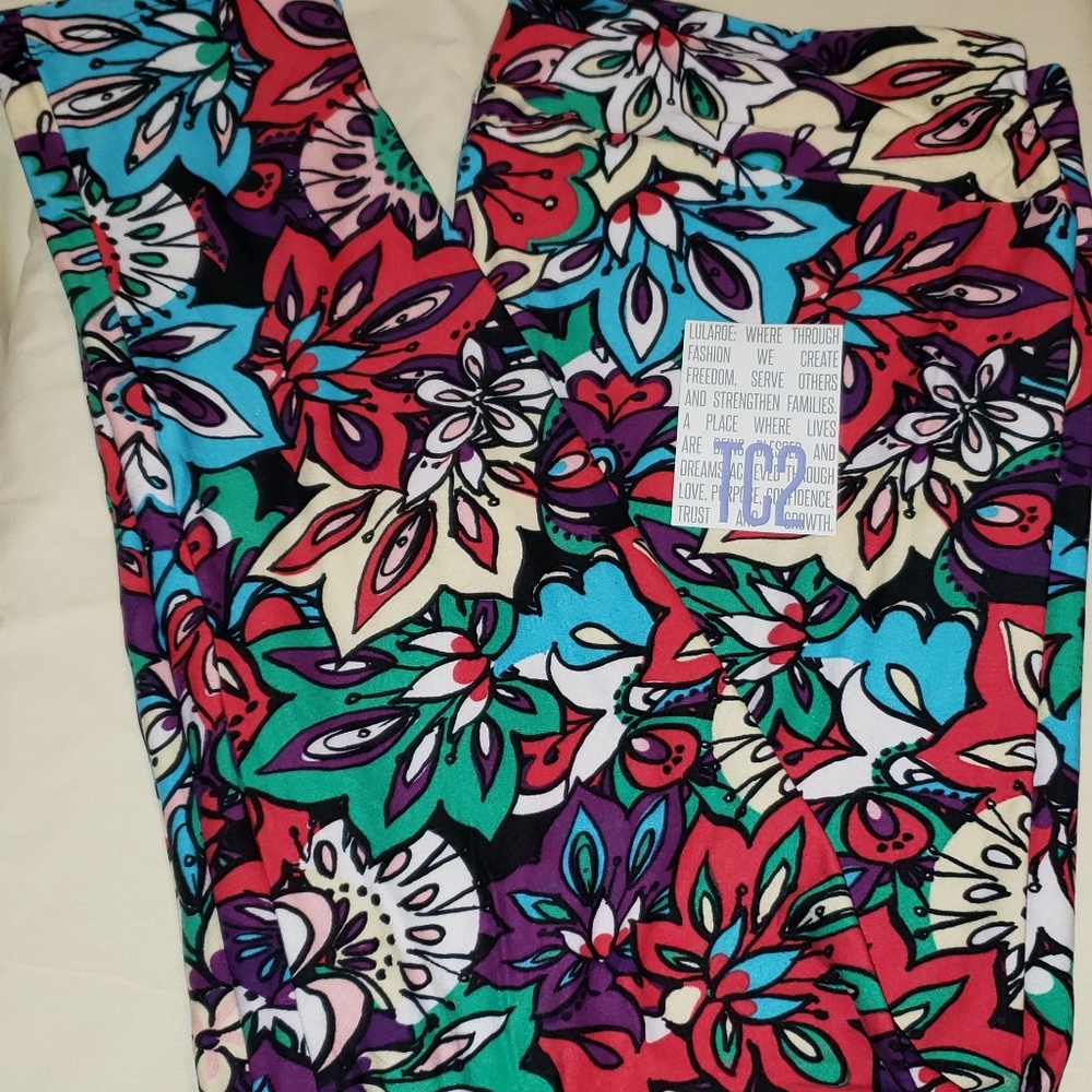LULAROE TC2 FLORAL LEGGINGS